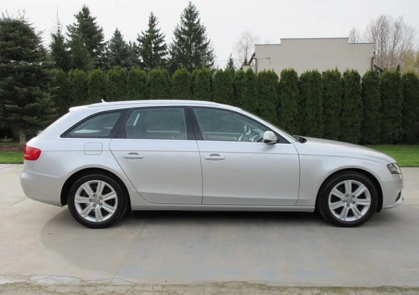 Audi A4 cena 30900 przebieg: 299000, rok produkcji 2010 z Bobowa małe 254